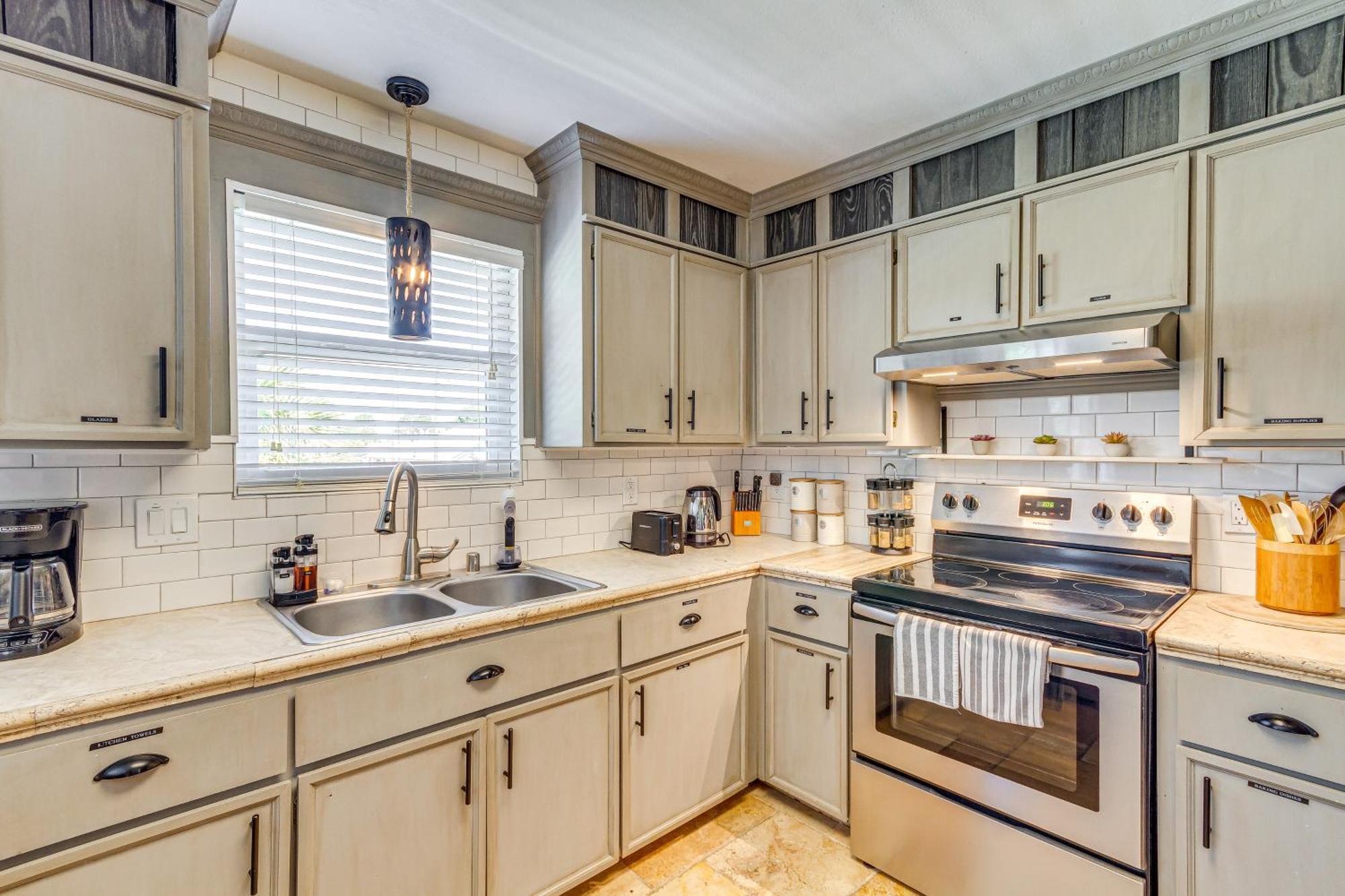 Waterfront Florida Vacation Rental With Boat Dock Милтон Экстерьер фото